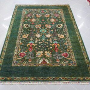 tappeto orientale ziegler floreale fondo verde da salotto